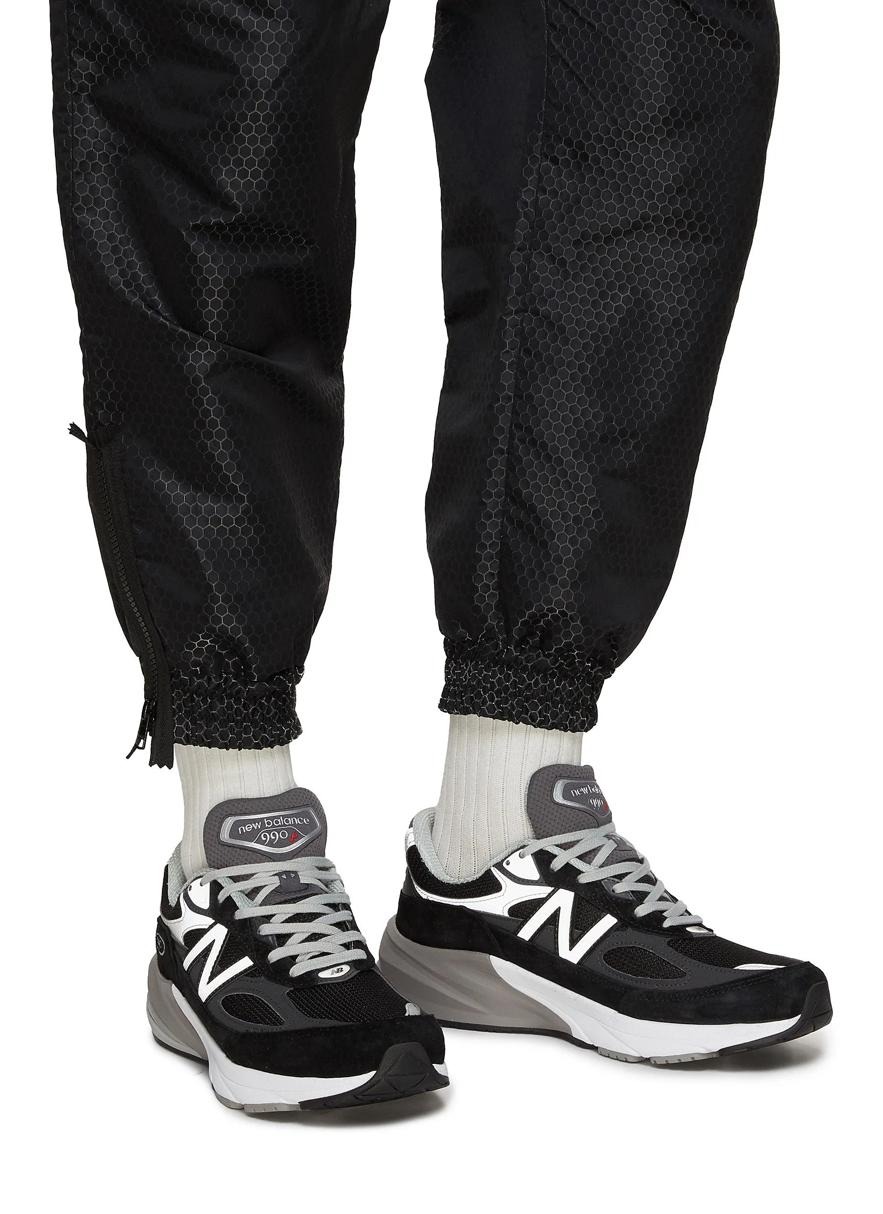 -----------NEW BALANCE  ---- ------------ ----991 V6 Low Top Lace Up Sneakers --