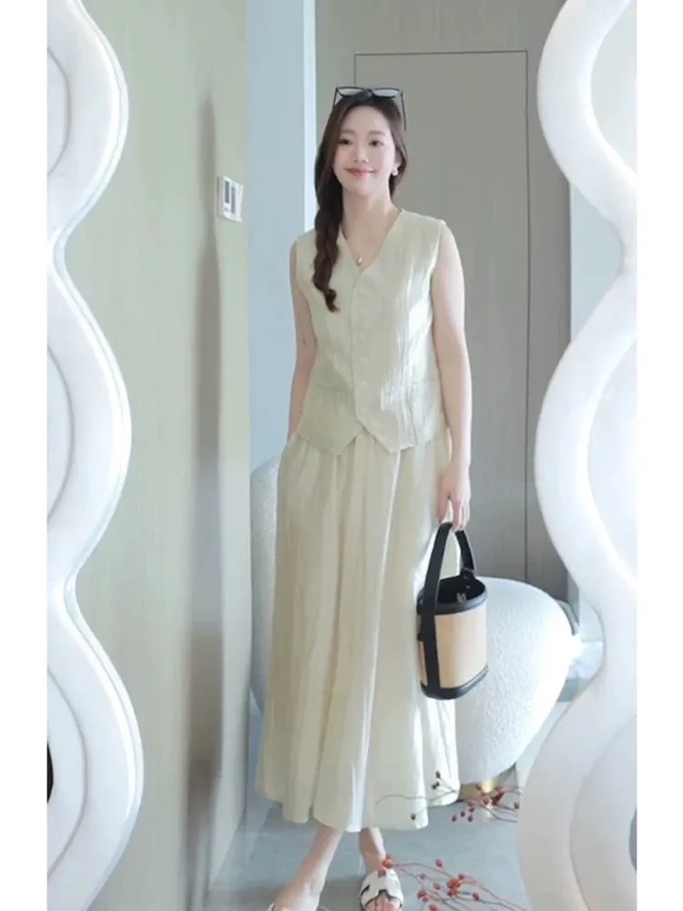 2024 new summer commuter women's clothing, elegant, age-reducing, fashionable sleeveless vest and skirt two-piece suit