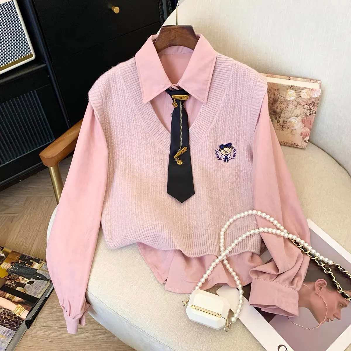 College style pink knitted vest 2024 new autumn sweet age-reducing lapel long-sleeved shirt two-piece suit top