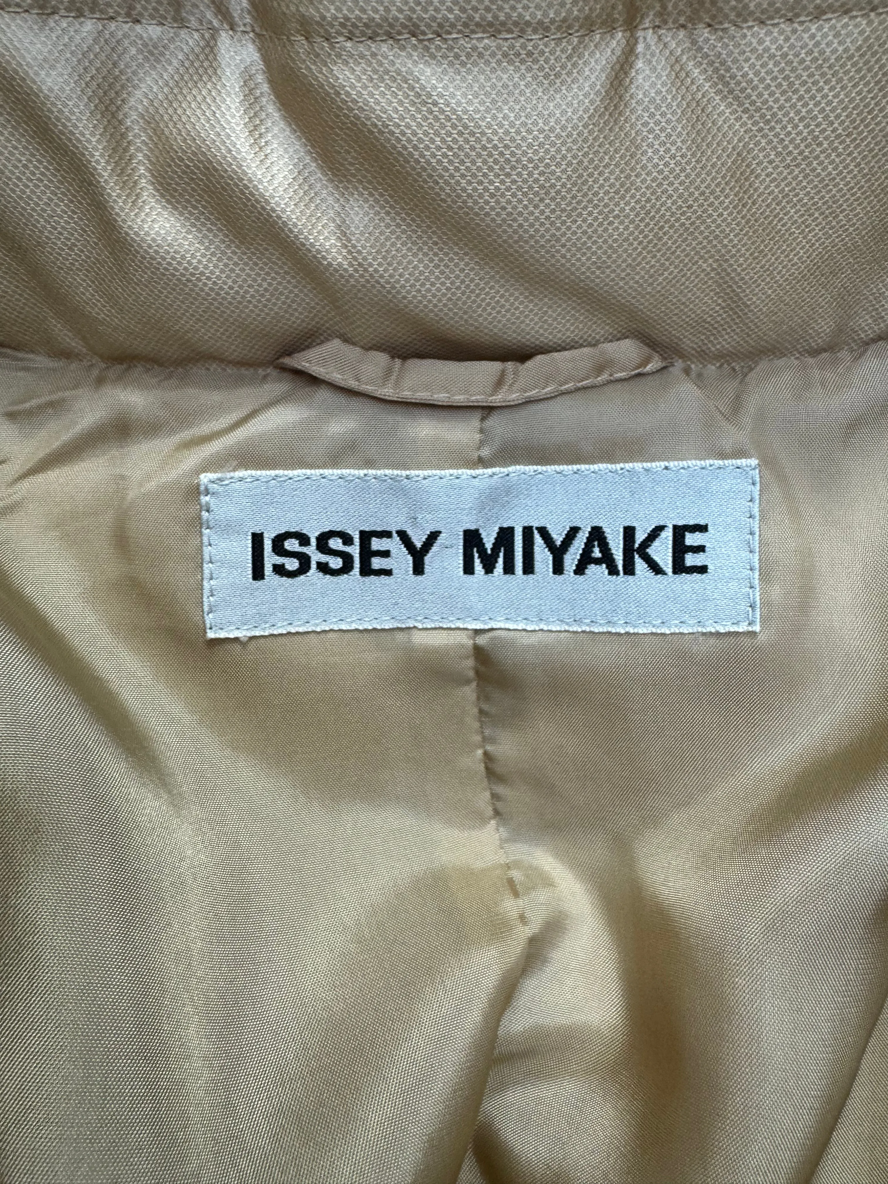 Issey Miyake Pleated Puffy Collar Quilted Puffer Jacket