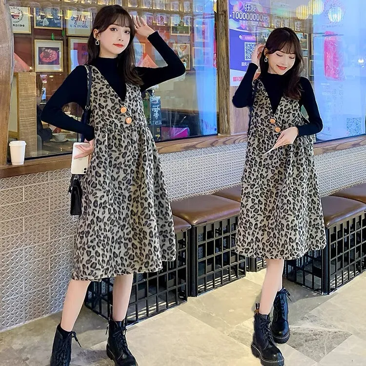 Maternity Autumn Suit Fashionable and High-Level Leopard Print Suspender Dress Small Maternity Sweater Two-piece Autumn and Wint