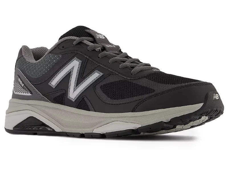 New Balance 1540v3 - Men's Athletic Shoe Black (M1540BK3)