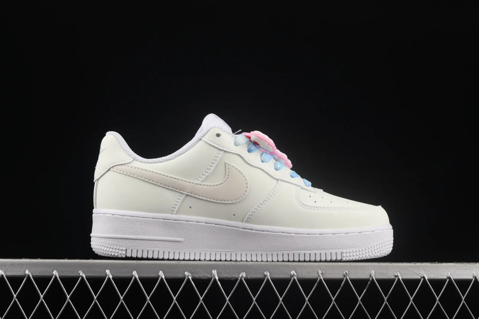 Nike Air Force 1 07 LX Fine Day White Blue DA8301-111