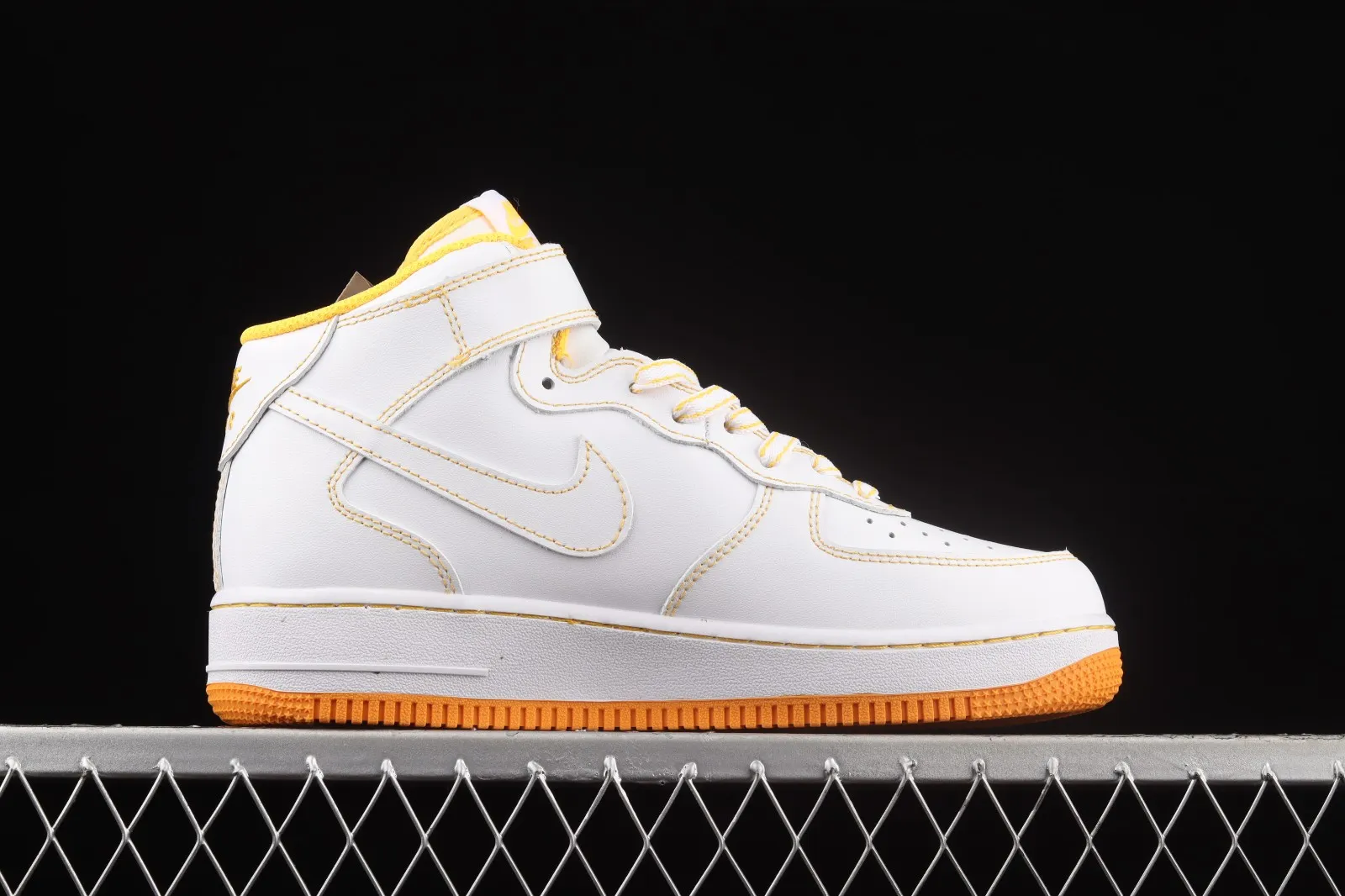 Nike Air Force 1 07 Mid Contrast Stitch White Laser Orange CV1724-902