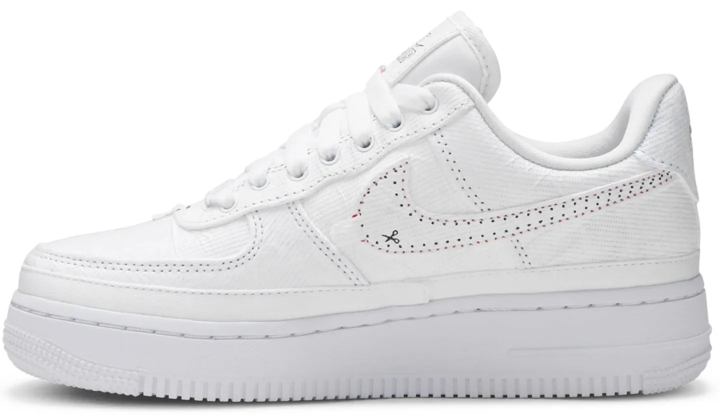 NIKE AIR FORCE 1 LX TEAR AWAY RED SWOOSH (W)