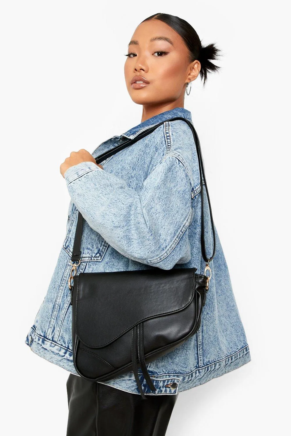 Tassel Curve Edge Shoulder Bag