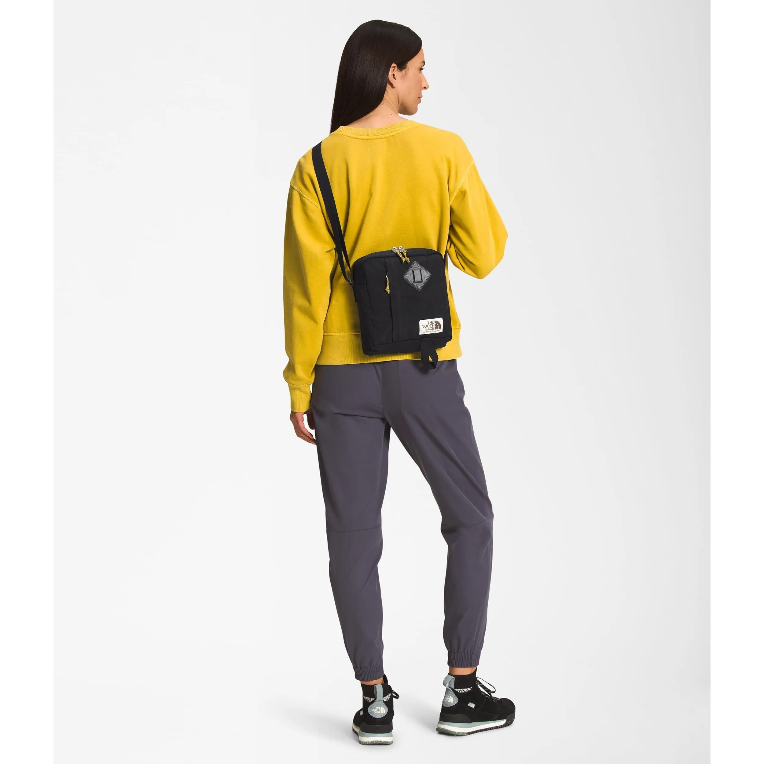 THE NORTH FACE Berkeley Crossbody Bag, TNF Black/Mineral Gold-NPF, One Size