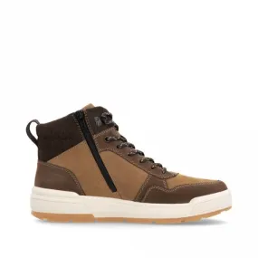 U0073 High Top Trainers